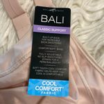 Bali  Bra size 40D brand new with tag no wires Classic Support please see photos Photo 1