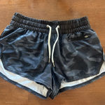 Vuori  Shorts Photo 0