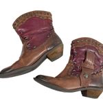 Vince Camuto Madalissa Two Tone Leather Studded Boots Size 8 Brown Red Shoes Photo 1