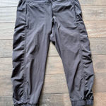 Athleta  cropped pants women's size 10 excellent condition Photo 0