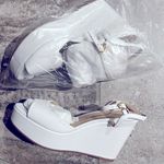 Stuart Weitzman Palmina Leather Ankle Strap Sandals White, Size 11 New +Dust Bag Photo 4