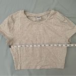 Aritzia  TNA Chill Ortiz Cropped T-Shirt in Heather Cloud White Size S Photo 3