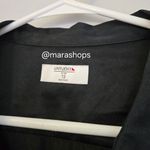 UNTUCKit Carlina Silk Button Photo 5