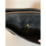 Valerie Stevens  leather crossbody bag in black Photo 7
