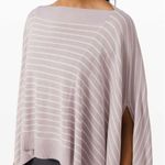 Lululemon NEW Forward Flow Poncho Photo 2