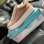 Soda Sneakers Photo 1