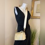Vittoria Napoli Italy Leather Purse Bag Crossbody Gold Ivory EUC Photo 5