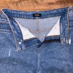 EXPRESS  Curvy High Rise Mom Jeans | Straight Leg Distressed | Size 8 Photo 5