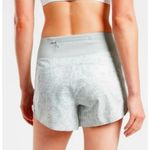 Athleta NWOT Womens Printed Run With It 4.5" Short Size Small Photo 1