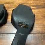 Olivia Ferguson Square Toe Cushion Top Cross Open Toe Women’s 7.5 Heels Black Photo 5