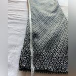 Chico's Silver Tone Diamond Print Jacquard Metallic Women’s Skinny Pants Photo 10