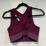 Isla movement branded sports bra Size M Photo 2