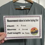 Athleta  Avenue Tee V Neck Cap Sleeve Tunic Top Women's Size Medium Green Photo 1