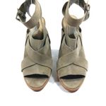 Marc Fisher SS1707 GUC  Valen Sandals size 9.5 Photo 4