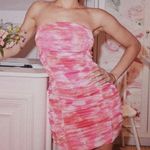 superdown x Draya Michele Ivanna Ruched Strapless Mini Dress Pink Tie Dye Large Photo 2