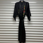 Golden Bee Vintage Floral Embroidered Kimono Robe – Black Satin Rayon Silk Blend Size M Photo 3