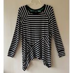 Dress Barn  Sz L White Black Striped Stretch Pullover Blouse Asymmetrical Hem Photo 0