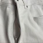 The Quacker Factory Women’s Capri White Floral Jeans Size 8 Inseam 21” Photo 3