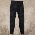 Lululemon  Women's Navy Blue Black Printed Leggings size 8 style‎ LW5CIBS Photo 3