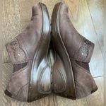 Clarks Marion Helen Clog Dark Brown Suede Shoes Women’s Size 7 Photo 4