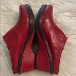 Spring Step L’artiste   Red Floral Embossed Mules size 7.5 BNWOT Photo 6