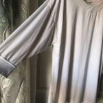 Athleta Tranquility Top athletics top shirt white 3/4 sleeves Relax fit sz S p Photo 3