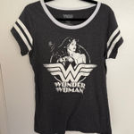 DC Comics Wonder Woman 2XL Shirt Grey and White Graphic Tshirt Photo 0