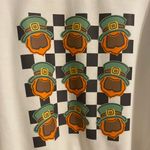 St Patrick Day Checkers Pattern Sweatshirt White Size M Photo 2