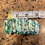 NWOT beautiful reversible stretch green & turquoise colored real shell bracelet Photo 3