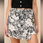 Lulus wrap skort Black Size L Photo 0