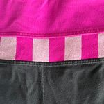 Lululemon reversible Black and pink OG groove shorts sz8 Photo 7
