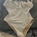 Elegant White Eyelet Women's One Piece Swimsuit Size 00 Photo 0