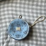 Maxbone x Bridgerton 🐩 dog walking pouch with pearls Blue Photo 3