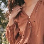 The Great Derby Embroidered Blouse Women’s Size 0 Brown Cider Puff Sleeve Floral Photo 1