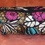 Vera Bradley  medium cosmetic bag Photo 0