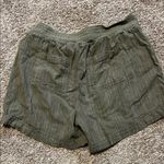 Briggs New York Briggs Women’s Pull On Olive Green Linen Blend Shorts with Pockets Large Photo 5