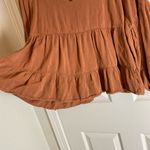 Andree by Unit Camel Women's Tan V-Neck Peplum Top size small Photo 3