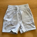 Lululemon  Scuba Shorts Photo 0