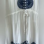 Stella & Dot  White/Navy Swim Cover Embroidered Lace Shirt, Tie Waist; size M Photo 3
