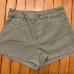 PacSun Mom Short Photo 0