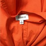 Evereve  top with caped sleeves and a gathered waist. Photo 4