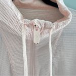 Lululemon Pack Light Pullover *Packable Photo 5