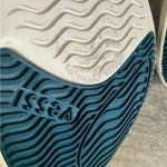 Vessi Everyday 2.0 Women’s
Shoes Size 9 White Waterproof
Comfort Casual Sneakers Photo 5