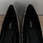 Theme Shoes Snakeskin Print Buckle Accent Low Heeled Pumps Women Size 8.5W Edgy Tan Photo 6