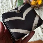 Coach Authentic 1941 smooth calf leather zip/snap wallet Photo 10