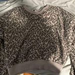 Francesca's Cheetah print crewneck Photo 0