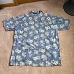 Blue skyline. Men’s Blue & Cream Silk Tropical/ Hawaiian Short Sleeve Shirt Photo 5