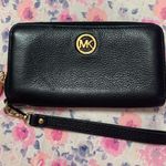 Michael Kors Black Wristlet Photo 0