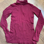 Athleta  turtleneck long sleeve shirt women’s size small Photo 0