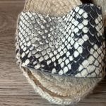 Vince Snake Skin Embossed Espadrille Wedge Sandals Size 8 Photo 3